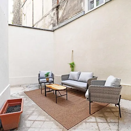 Charming - 2p - Batignolles * Paris